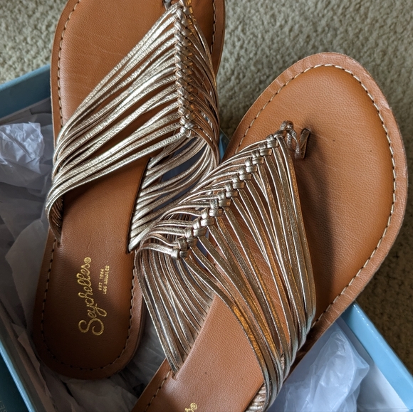 Gold Metallic Genuine Leather Slip On Seychelles Sandals Size 9 US - Picture 3 of 11